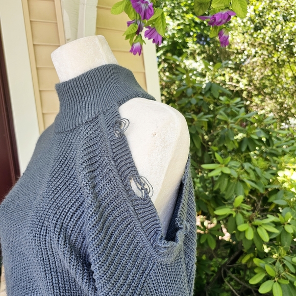 (2) Cold Shoulder Distressed Sweater Collection - Picture 7 of 10
